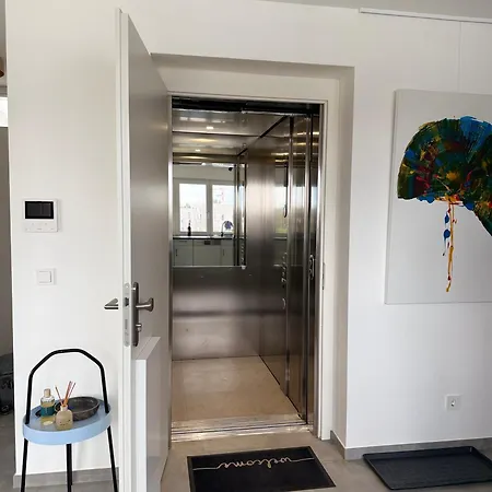 Exklusive Penthouse - Xxl Terrasse - Parkplatz In 아파트 뉴울름